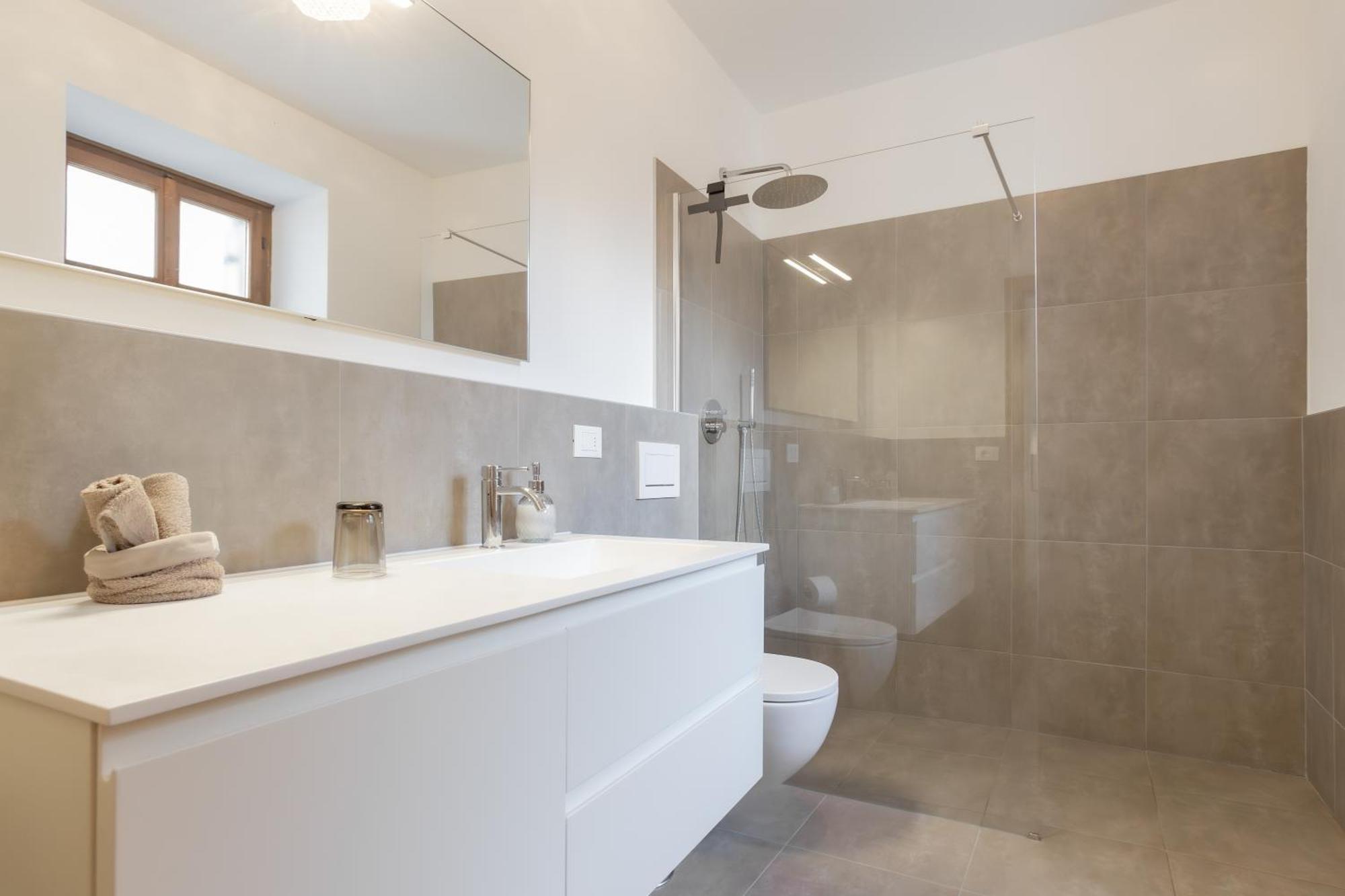 Apartmán Ansitz Von Wohlgemuth Salorno Exteriér fotografie
