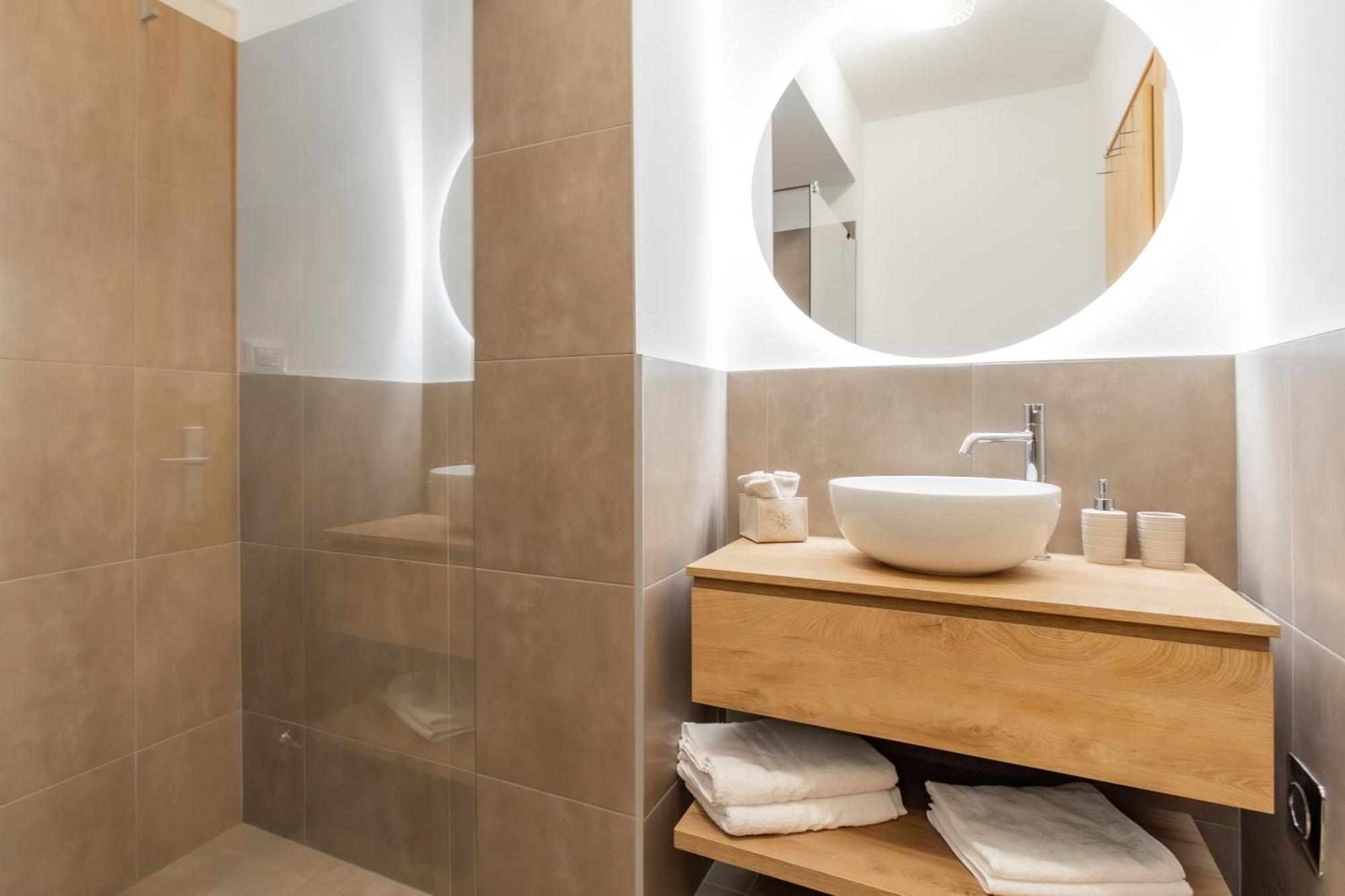 Apartmán Ansitz Von Wohlgemuth Salorno Exteriér fotografie